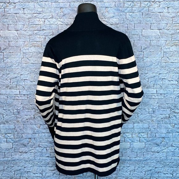 Metaphor Wrap Sweater - Picture 4 of 7